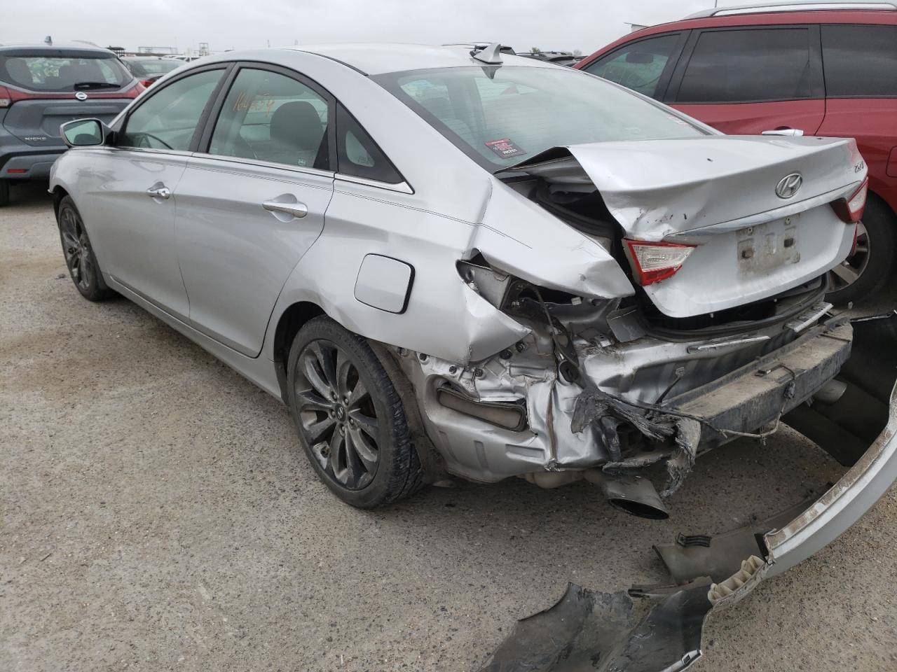 Photo 16 from auction – 2011 HYUNDAI SONATA SE with VIN 5NPEC4ABXBH273523