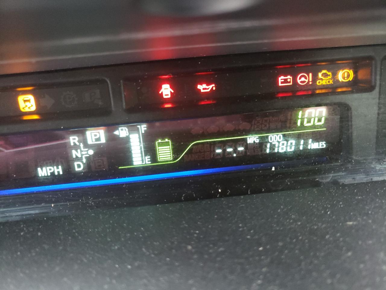 Photo 8 from auction – 2014 TOYOTA PRIUS V with VIN JTDZN3EU1EJ011225