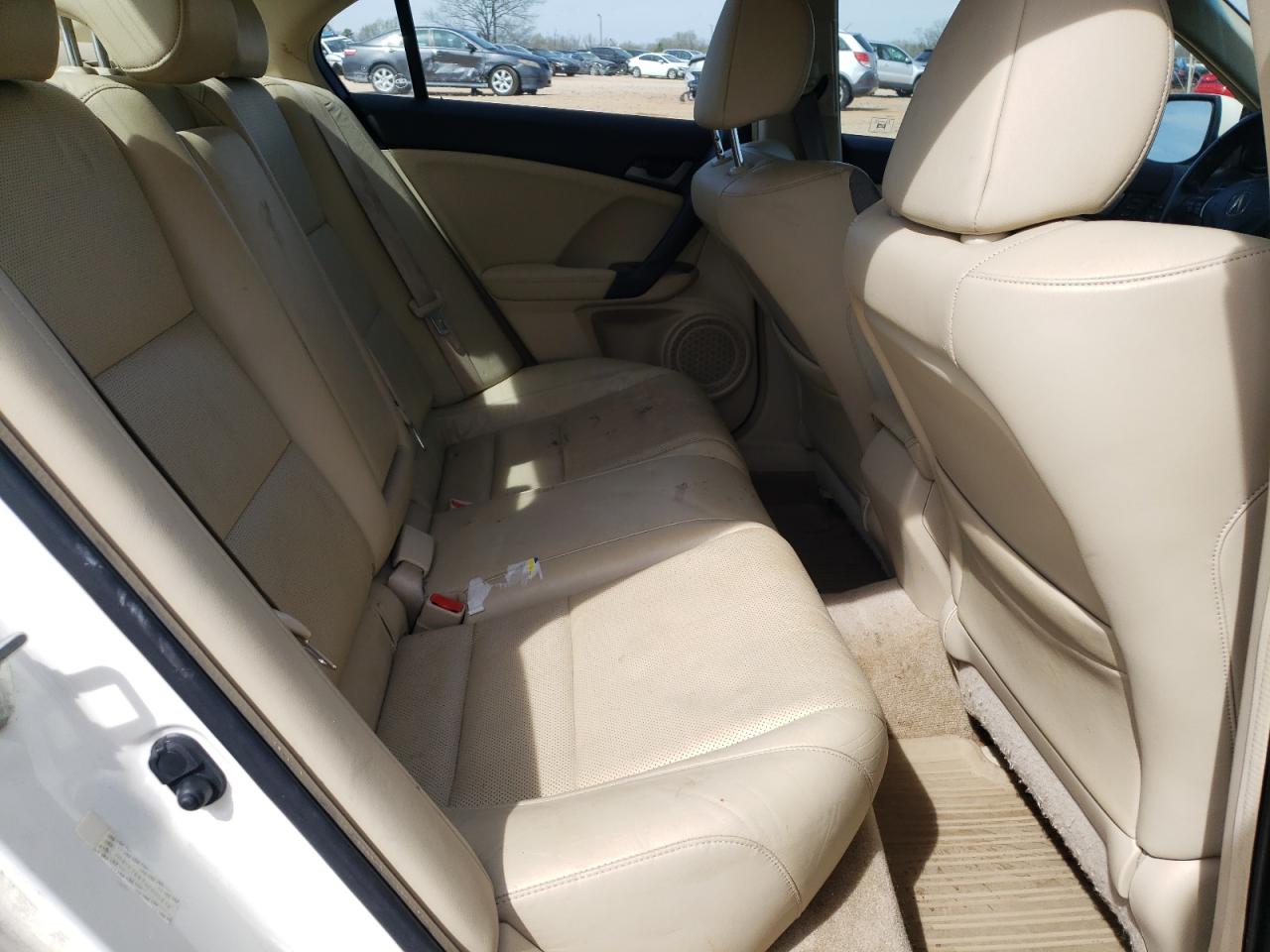 Photo 6 from auction – 2010 ACURA TSX with VIN JH4CU2F67AC000438