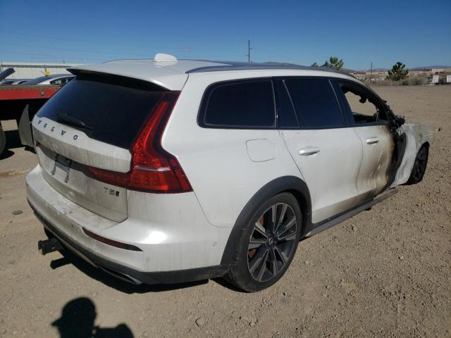 Photo 4 from auction – 2020 VOLVO V60 CROSS with VIN YV4102WK5L1031216