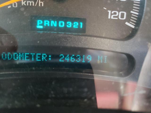 Photo 8 from auction – 2004 CHEVROLET SILVERADO with VIN 2GCEK19T141112996