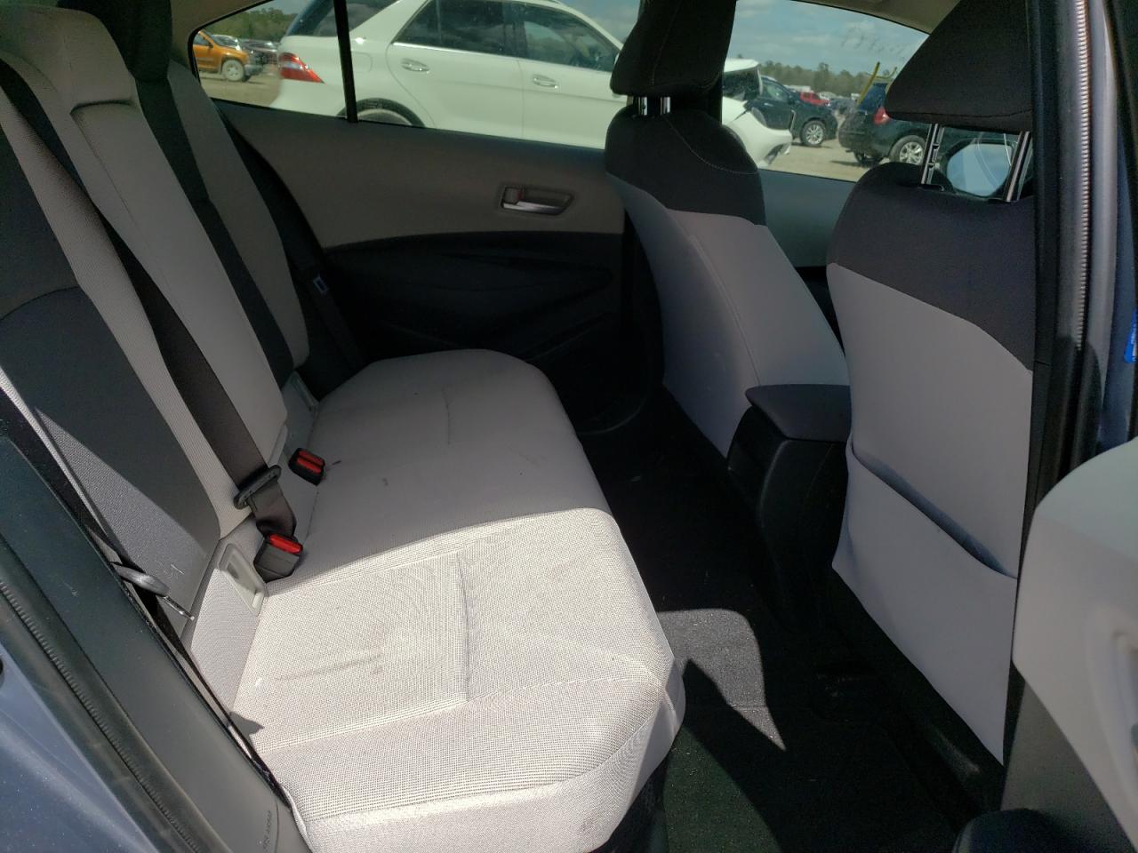 Photo 18 from auction – 2021 TOYOTA COROLLA LE with VIN JTDEAMDE2MJ003398
