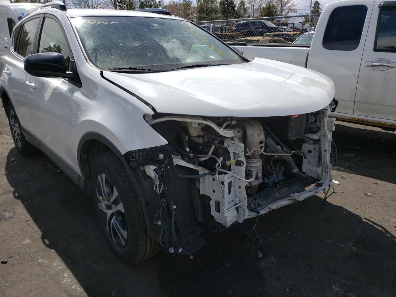 Photo 9 from auction – 2017 TOYOTA RAV4 LE with VIN JTMBFREVXHD210240