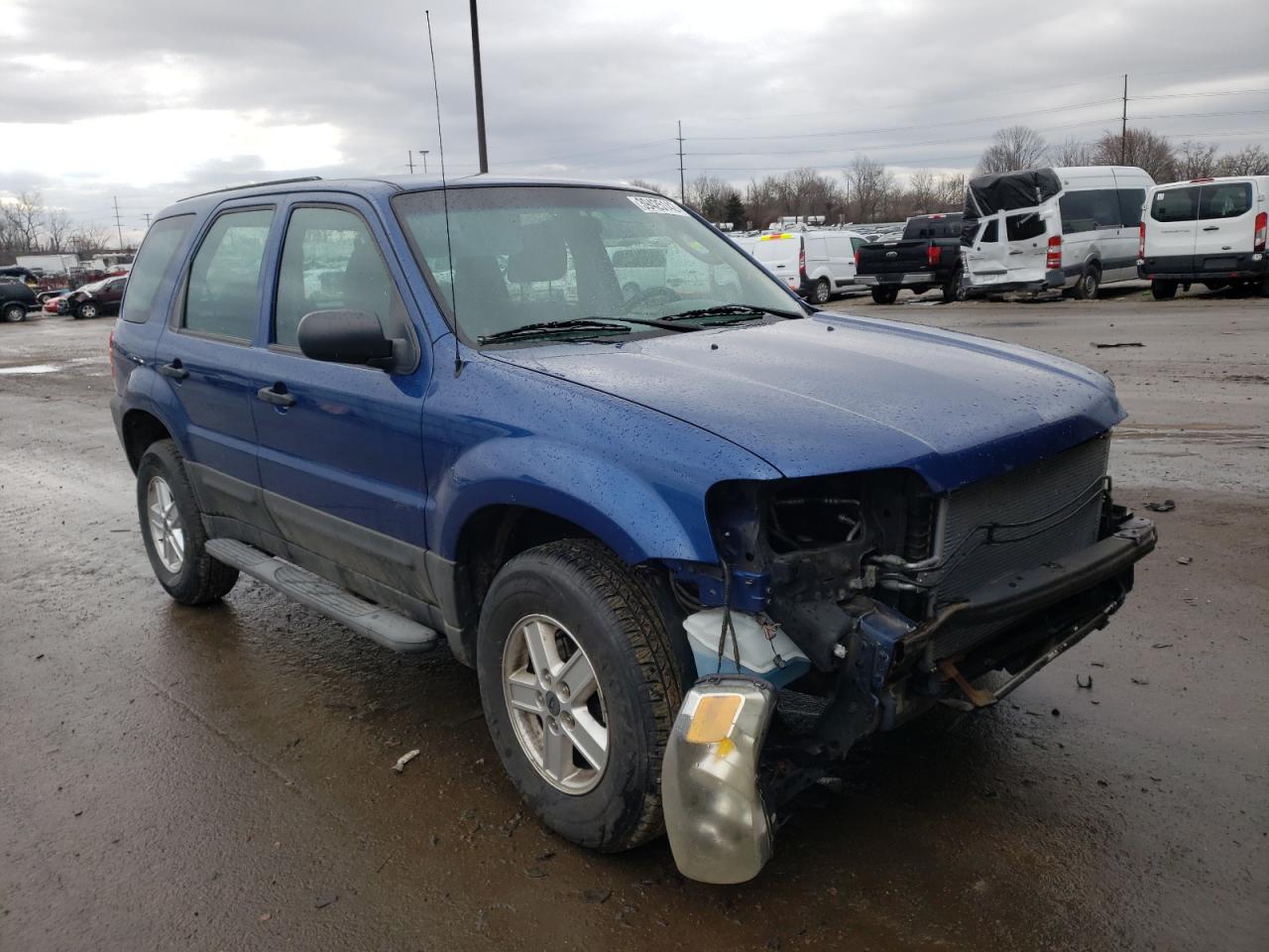 FORD ESCAPE XLS 2007 with VIN 1FMYU92Z07KB43869 - Photo from auction