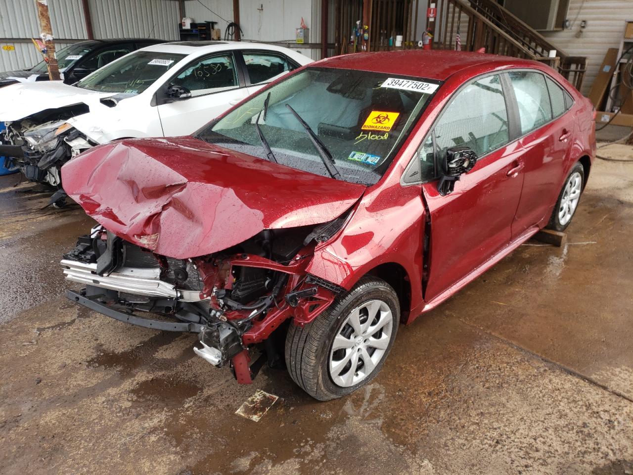 Photo 2 from auction – 2022 TOYOTA COROLLA LE with VIN 5YFEPMAE5NP282927