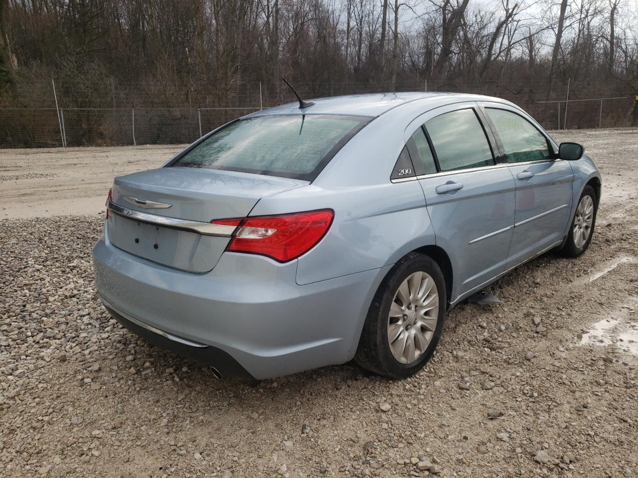 Фото 4 с аукциона – 2012 CHRYSLER 200 LX с VIN 1C3CCBAG1CN246191