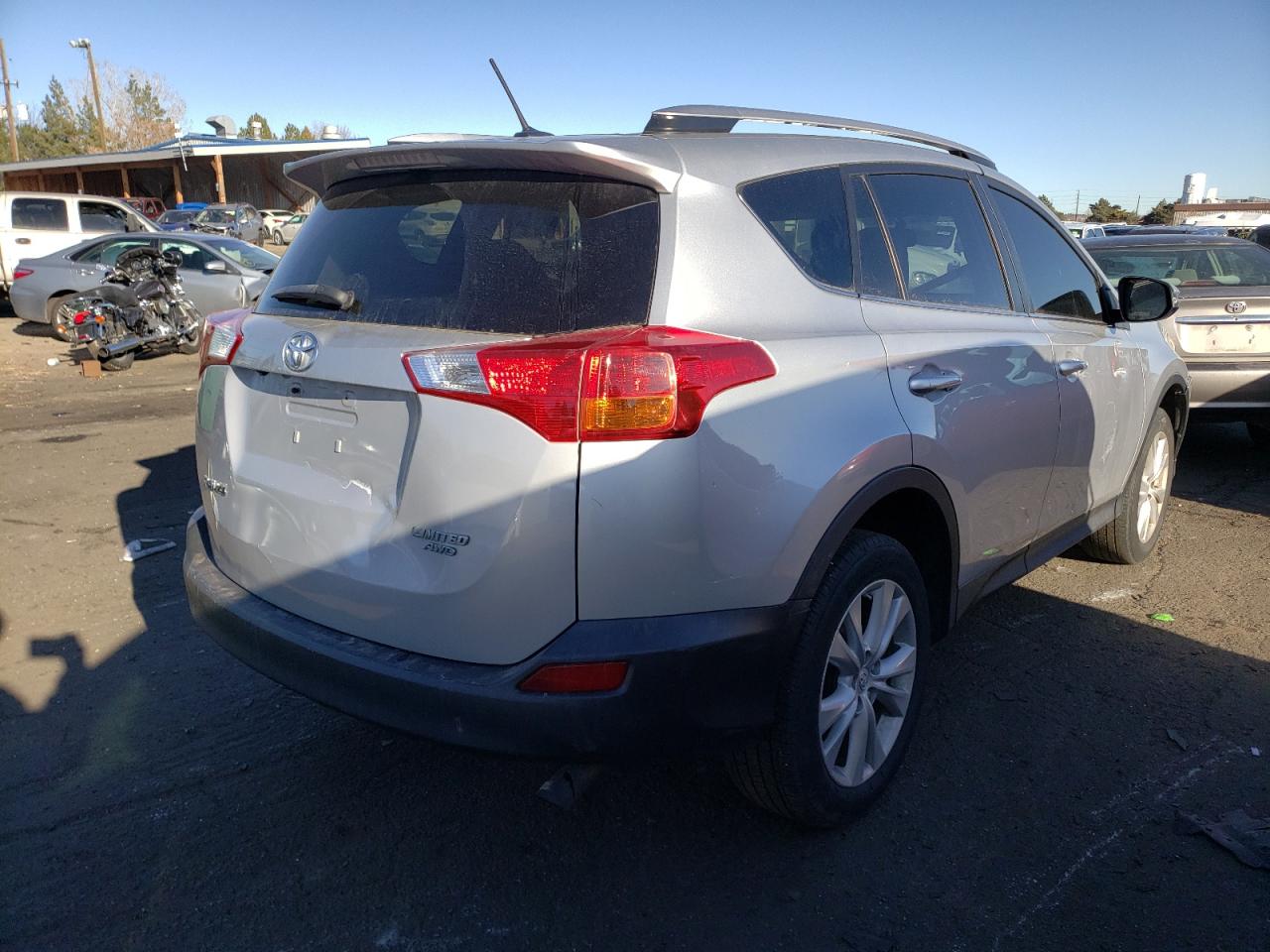 Photo 4 from auction – 2014 TOYOTA RAV4 LIMIT with VIN JTMDFREV3ED054711