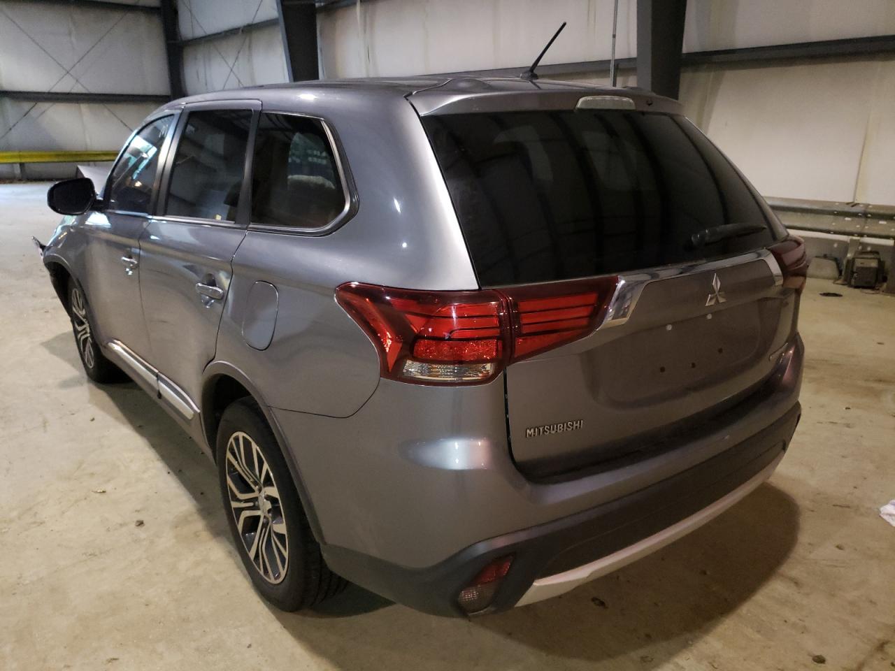 Photo 3 from auction – 2016 MITSUBISHI OUTLANDER with VIN JA4AZ3A31GZ041967