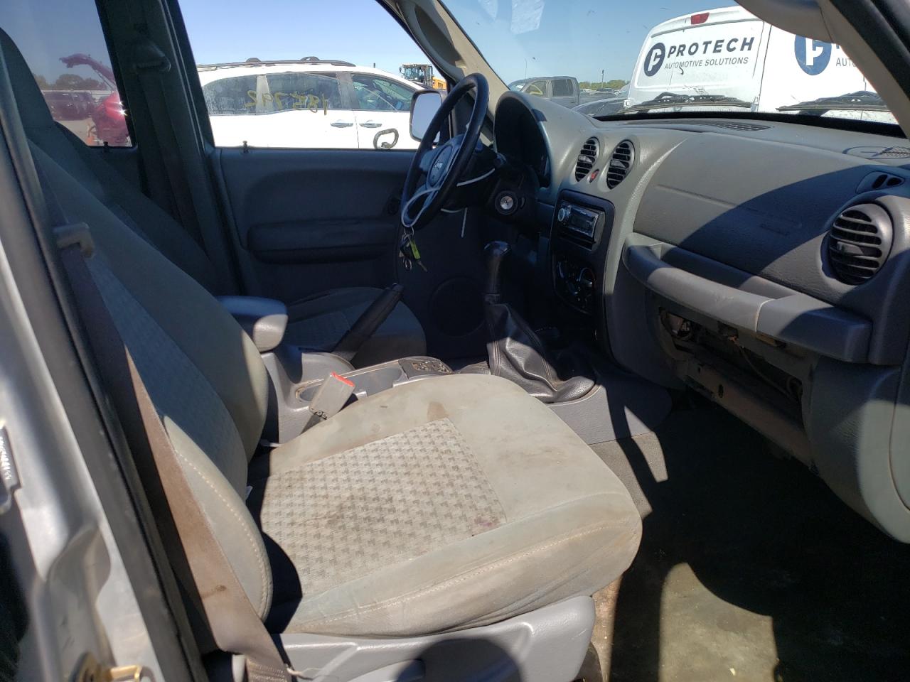 Photo 5 from auction – 2007 JEEP LIBERTY SP with VIN 1J4GL48KX7W521554