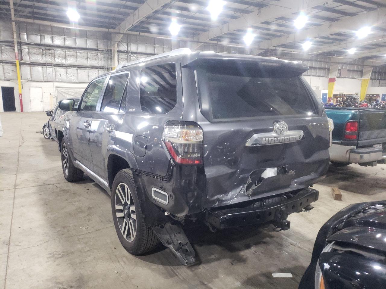 Photo 3 from auction – 2021 TOYOTA 4RUNNER TR with VIN JTEKU5JR4M5860494