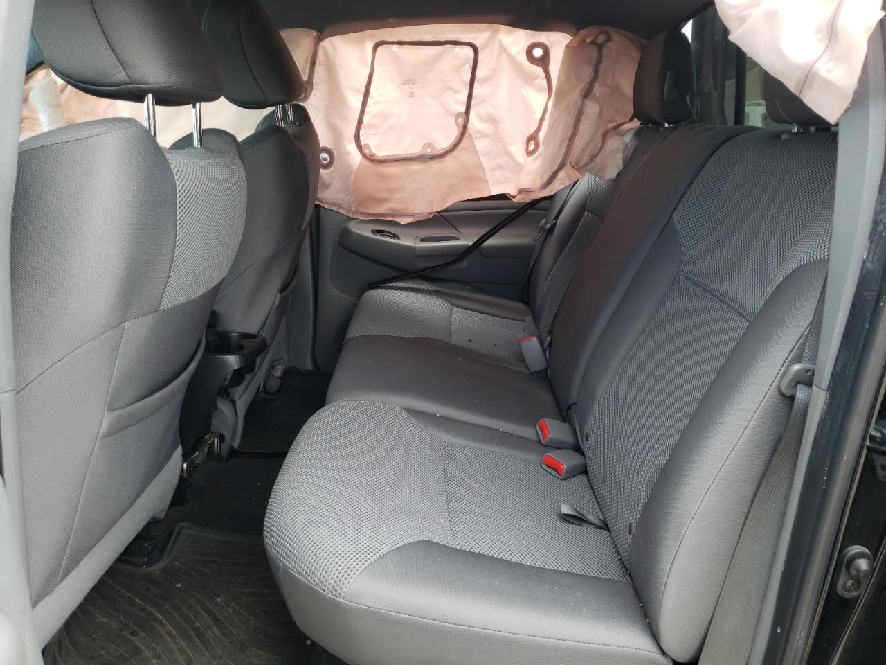 Photo 6 from auction – 2015 TOYOTA TACOMA DOU with VIN 5TFLU4EN1FX142452
