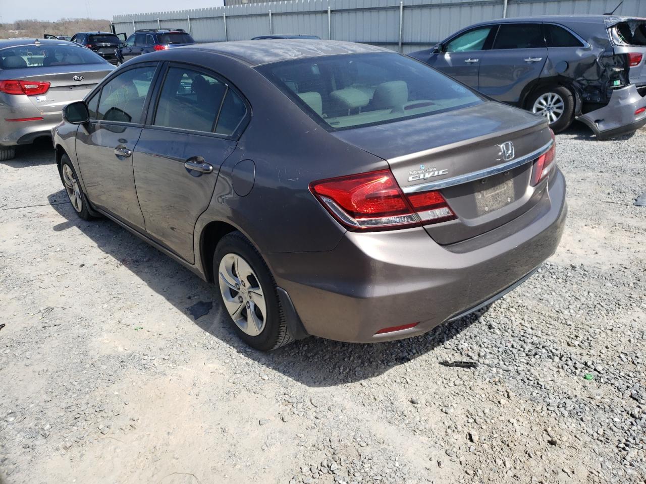 Photo 3 from auction – 2013 HONDA CIVIC LX with VIN 2HGFB2F53DH585226