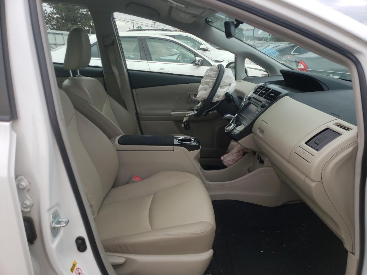 Photo 5 from auction – 2012 TOYOTA PRIUS V with VIN JTDZN3EU2C3115689