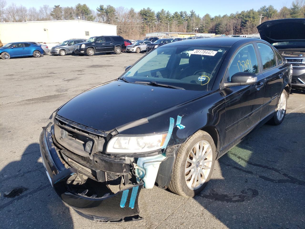 Photo 2 from auction – 2011 VOLVO S40 T5 with VIN YV1672MS0B2547610