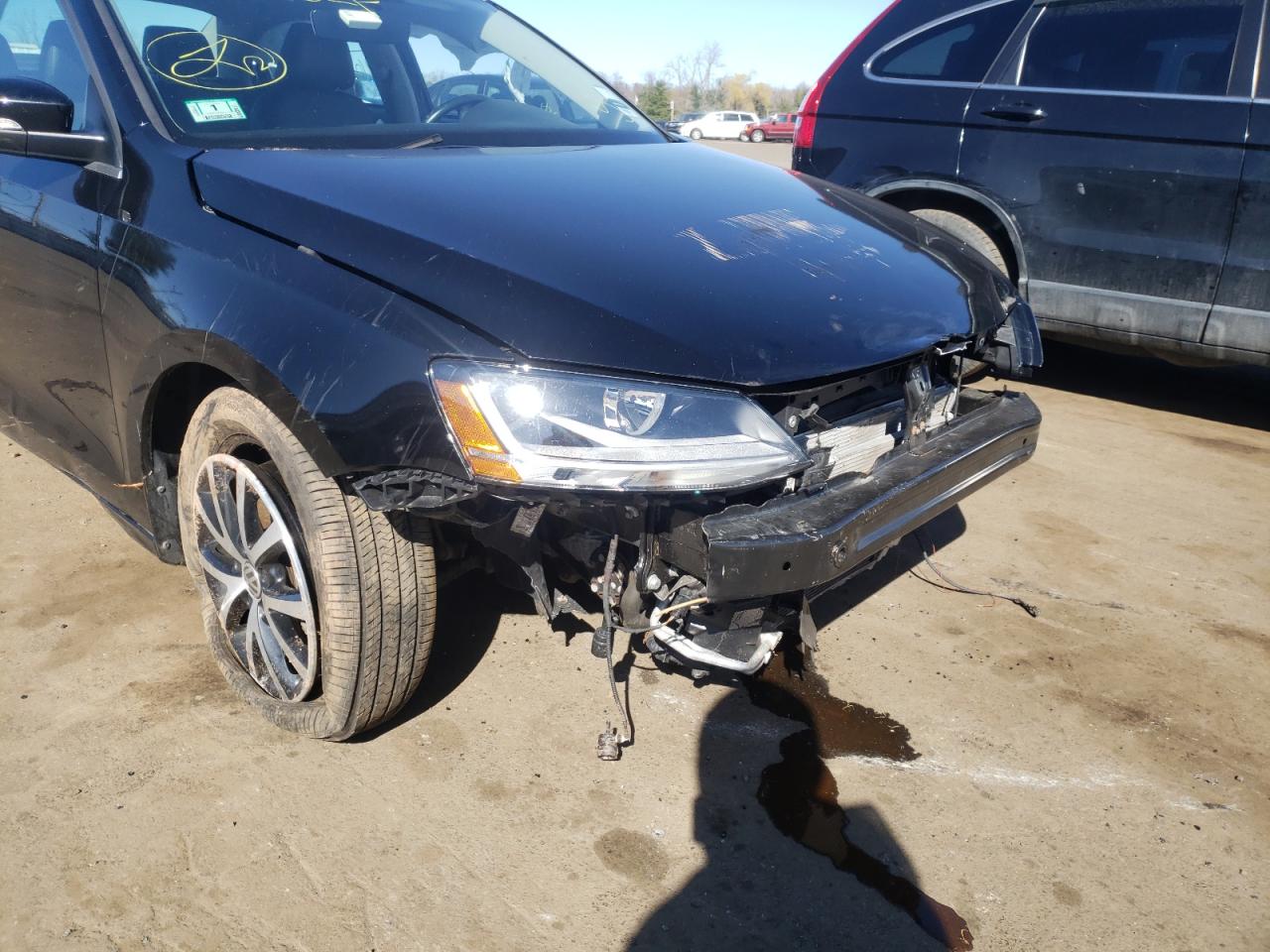 Photo 9 from auction – 2017 VOLKSWAGEN JETTA SE with VIN 3VWDB7AJ0HM267611