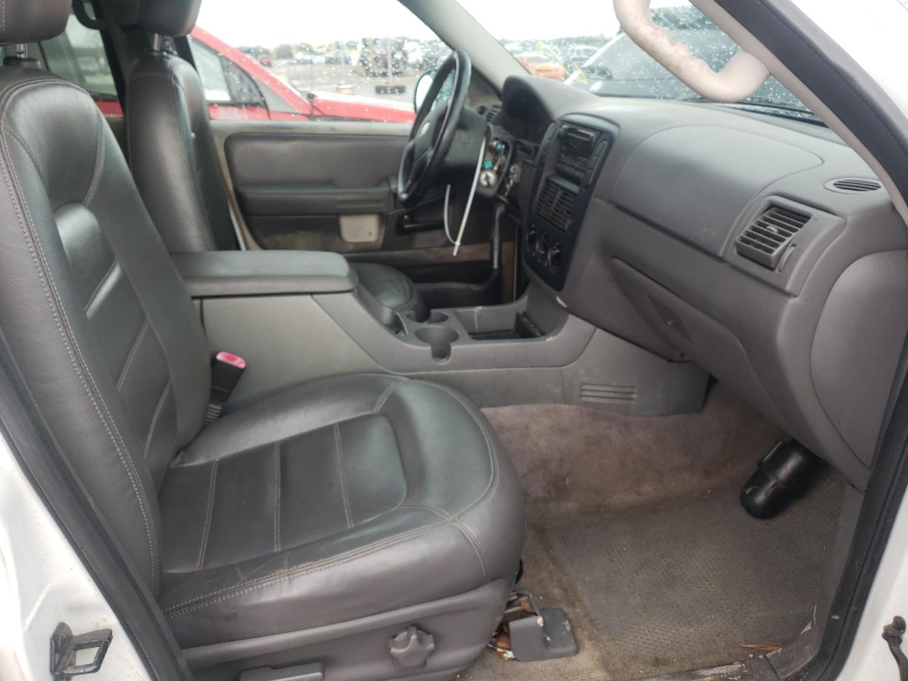 Photo 5 from auction – 2002 FORD EXPLORER X with VIN 1FMZU63KX2UD08909