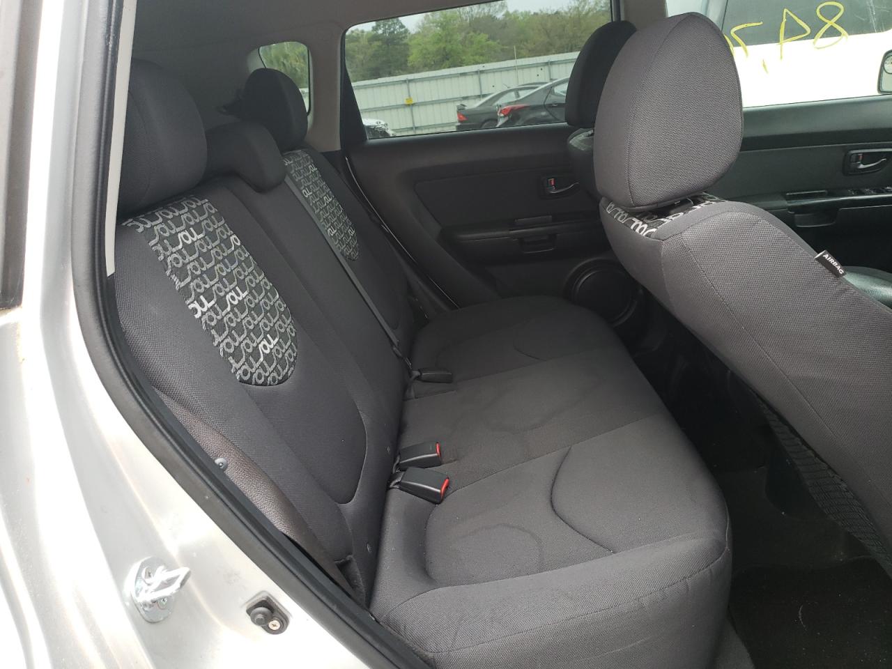 Photo 6 from auction – 2011 KIA SOUL + with VIN KNDJT2A23B7300584