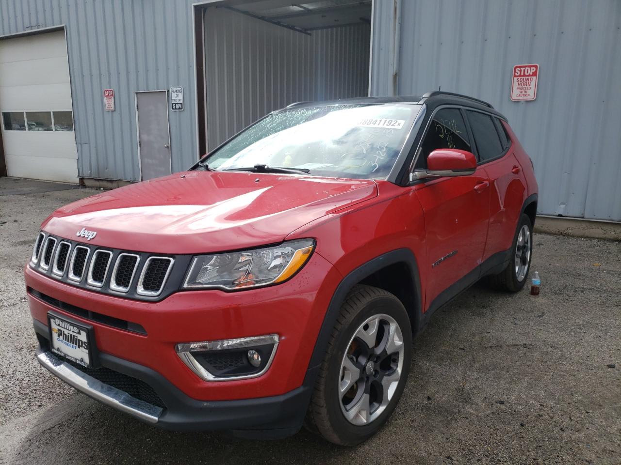 Фото 2 с аукциона – 2018 JEEP COMPASS LI с VIN 3C4NJDCB4JT436104