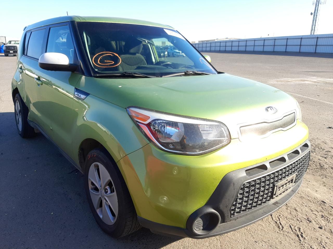 KIA SOUL 2015 with VIN KNDJN2A24F7805548 - Photo from auction