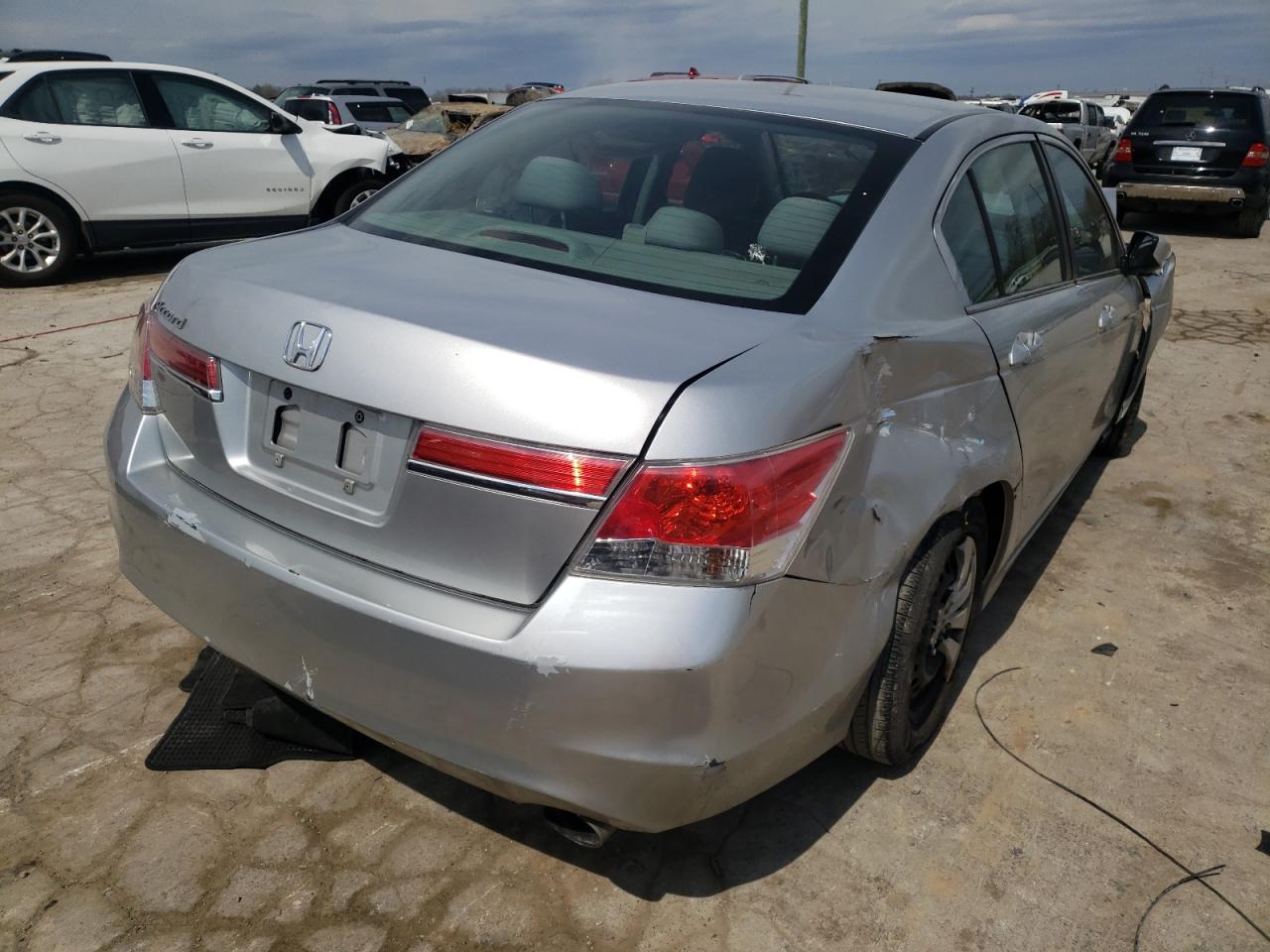 Photo 4 from auction – 2011 HONDA ACCORD LX with VIN 1HGCP2F38BA156484