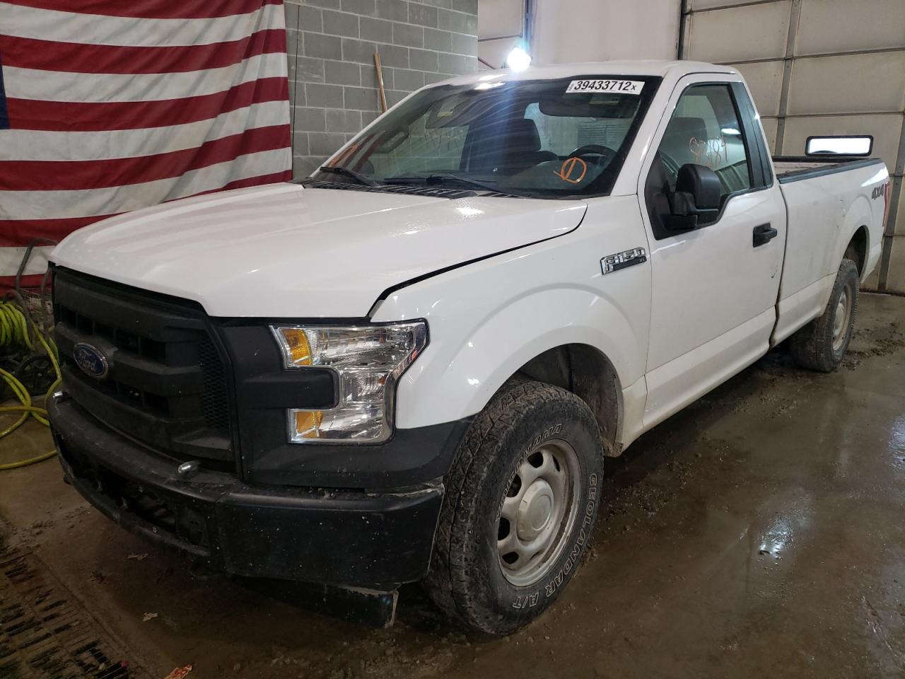 Photo 2 from auction – 2017 FORD F-150 with VIN 1FTMF1EF6HKC47820