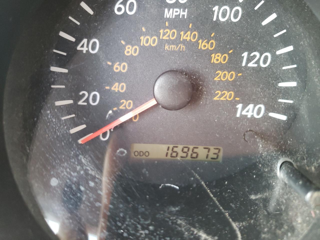 Foto 8 de la subasta – 2004 TOYOTA HIGHLANDER con VIN JTEDP21A540021976