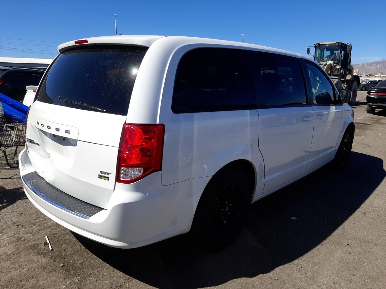 Photo 4 from auction – 2019 DODGE GRAND CARA with VIN 2C4RDGEG8KR768571