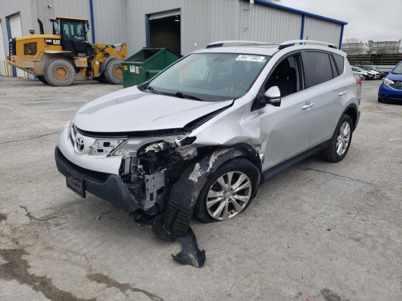 Photo 2 from auction – 2013 TOYOTA RAV4 LIMIT with VIN JTMDFREV5DD042669