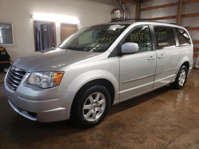 Photo 2 from auction – 2010 CHRYSLER TOWN & COU with VIN 2A4RR5D17AR149889