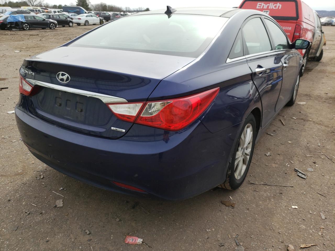 Photo 4 from auction – 2013 HYUNDAI SONATA SE with VIN 5NPEC4AC2DH626221