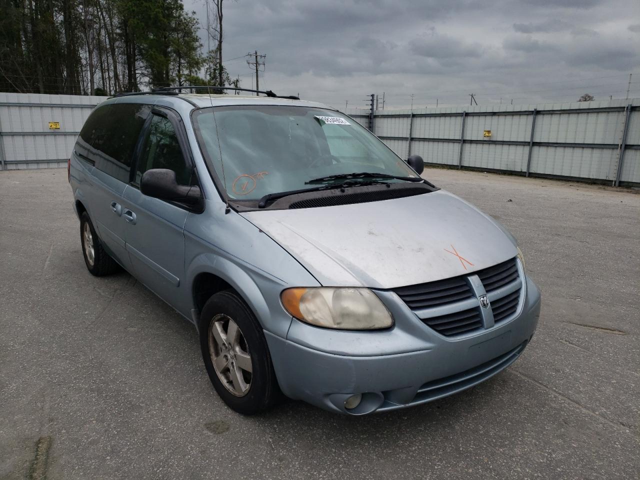 Photo 1 from auction – 2005 DODGE GRAND CARA with VIN 2D4GP44LX5R322716