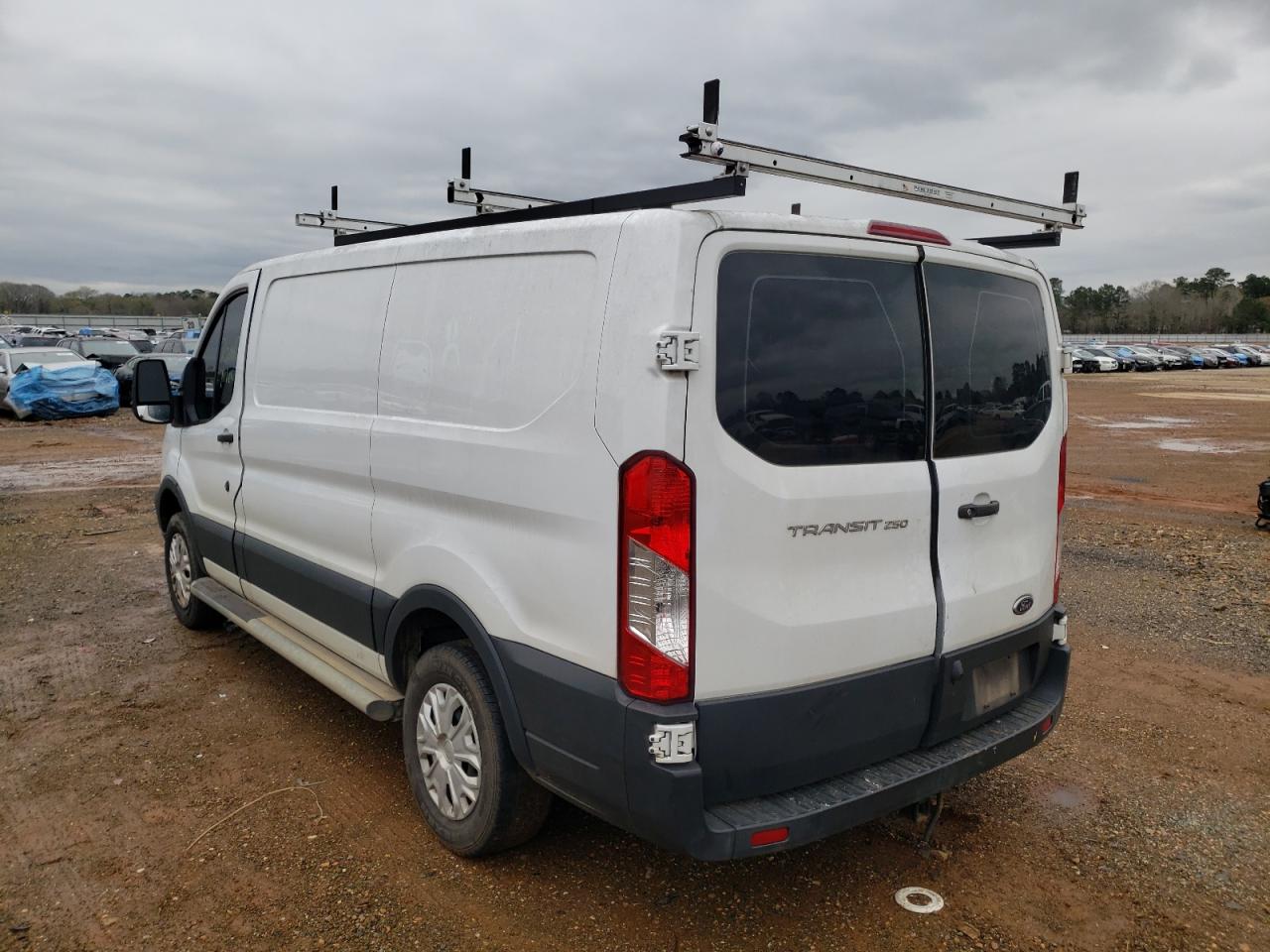 Photo 3 from auction – 2018 FORD TRANSIT T- with VIN 1FTYR1YM7JKA65097