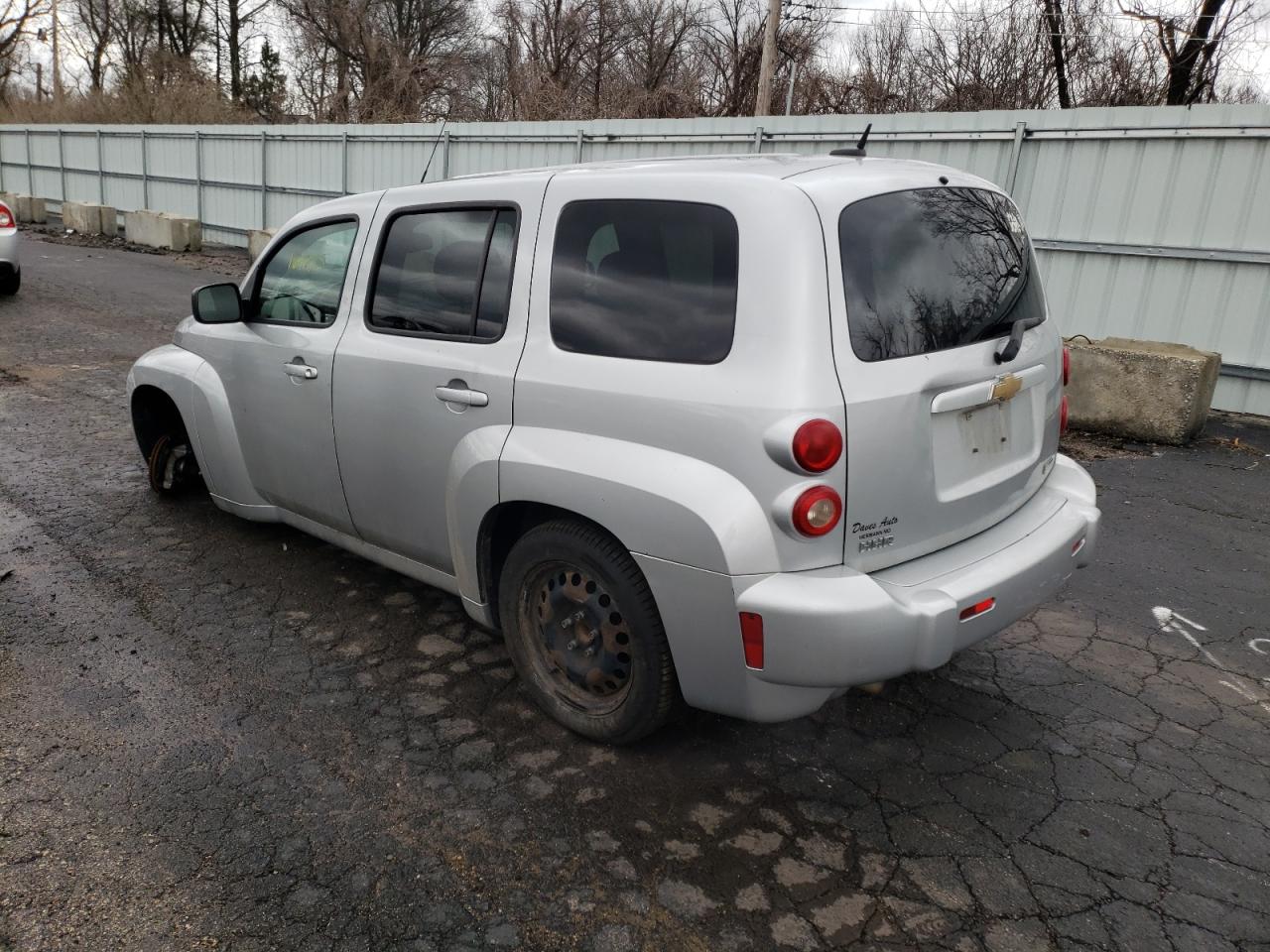 Photo 3 from auction – 2010 CHEVROLET HHR LS with VIN 3GNBAADB2AS537090