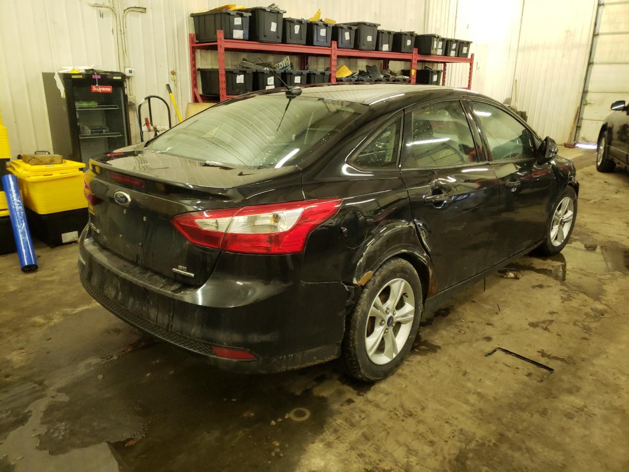 Photo 4 from auction – 2014 FORD FOCUS SE with VIN 1FADP3F2XEL391130
