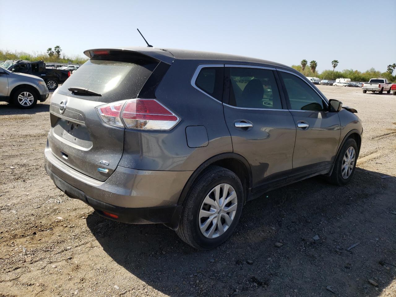 Photo 4 from auction – 2014 NISSAN ROGUE S with VIN 5N1AT2MV6EC867644