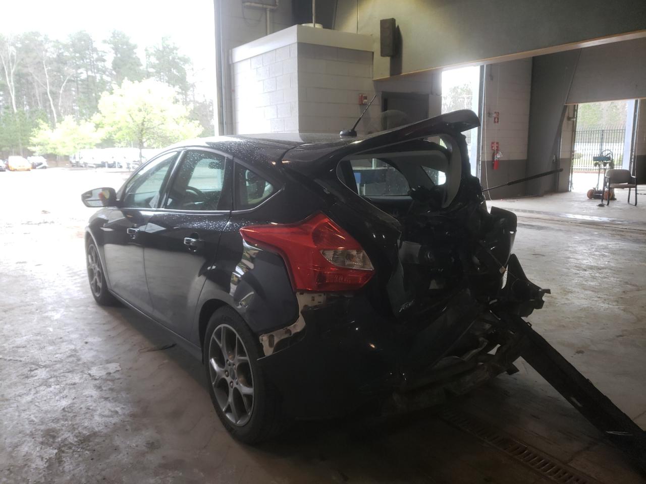 Photo 3 from auction – 2014 FORD FOCUS SE with VIN 1FADP3K27EL309957