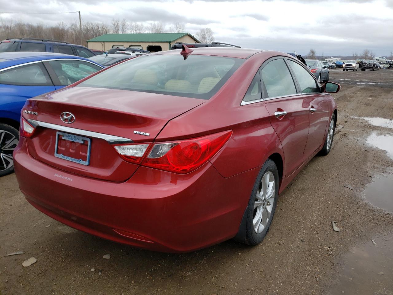 Photo 4 from auction – 2011 HYUNDAI SONATA SE with VIN 5NPEC4AC5BH296653