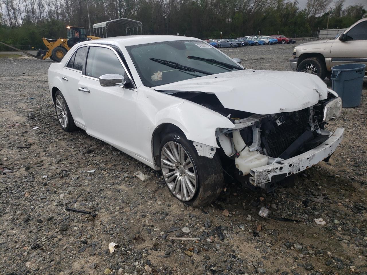 CHRYSLER 300 2013 with VIN 2C3CCAET0DH670781 - Photo from auction