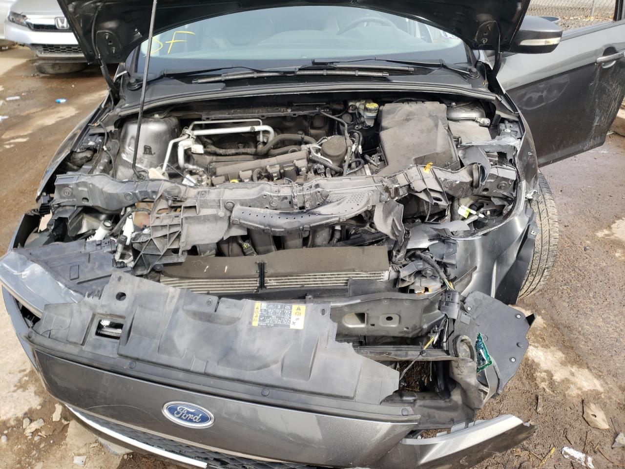 Photo 7 from auction – 2016 FORD FOCUS SE with VIN 1FADP3F2XGL273470