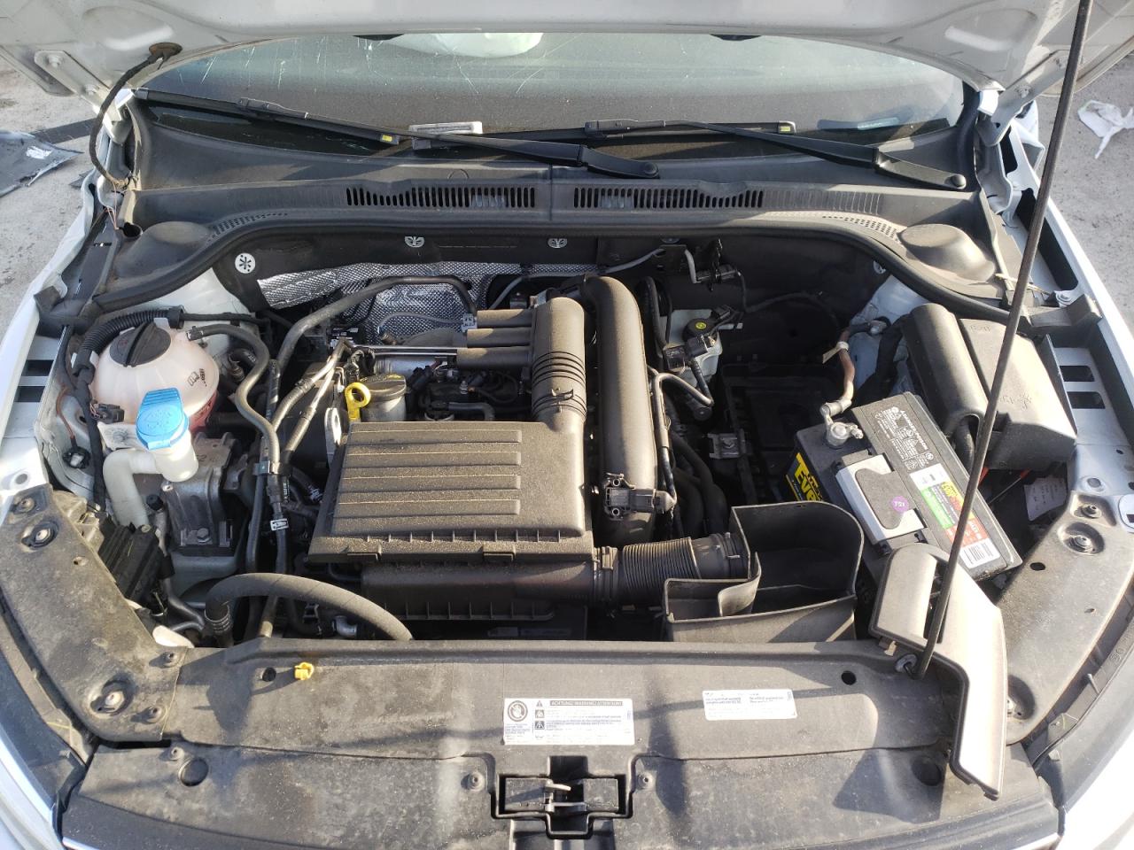 Photo 7 from auction – 2017 VOLKSWAGEN JETTA S with VIN 3VW2B7AJ8HM236811