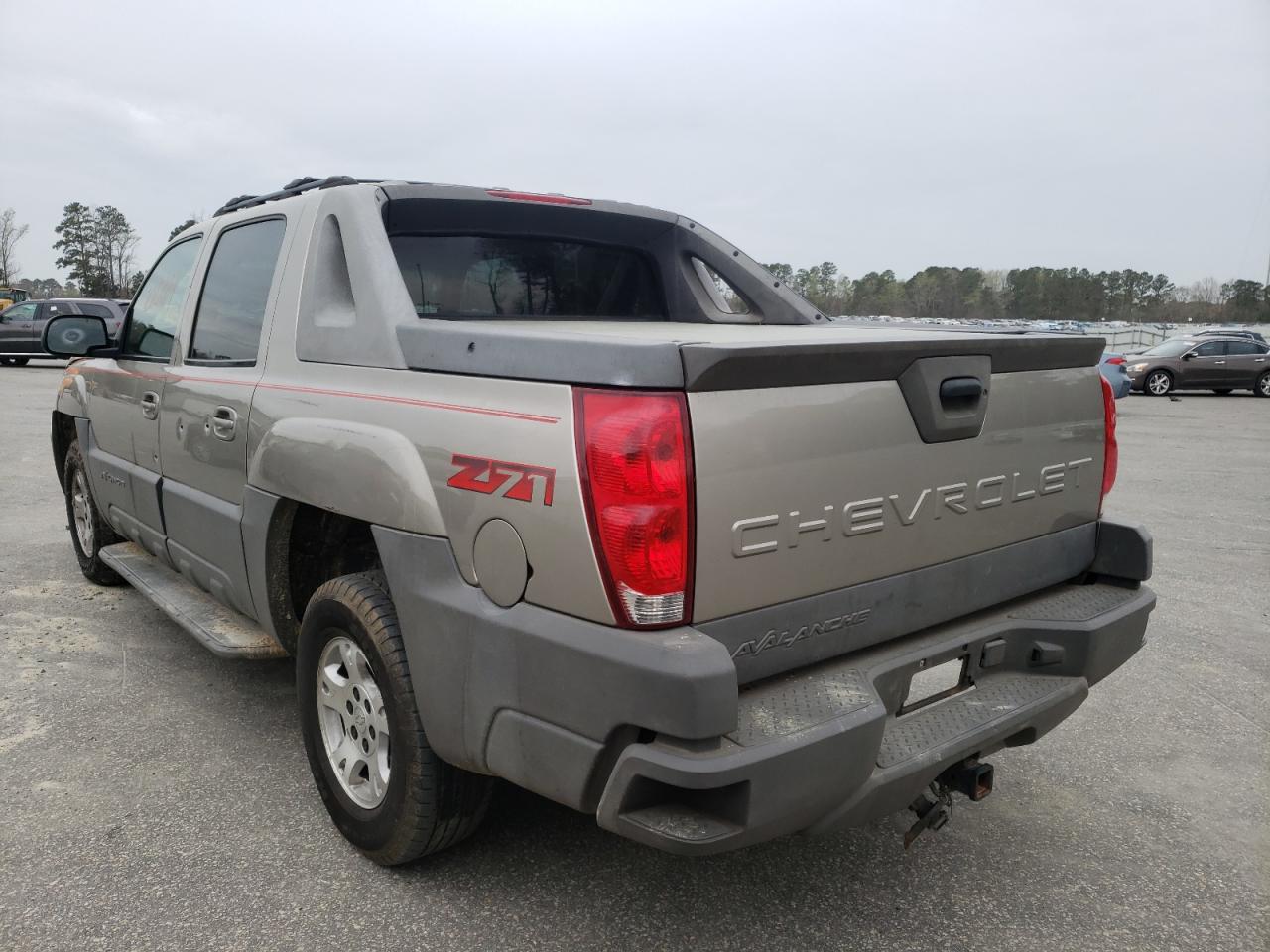 Photo 3 from auction – 2002 CHEVROLET AVALANCHE with VIN 3GNEK13T12G284739