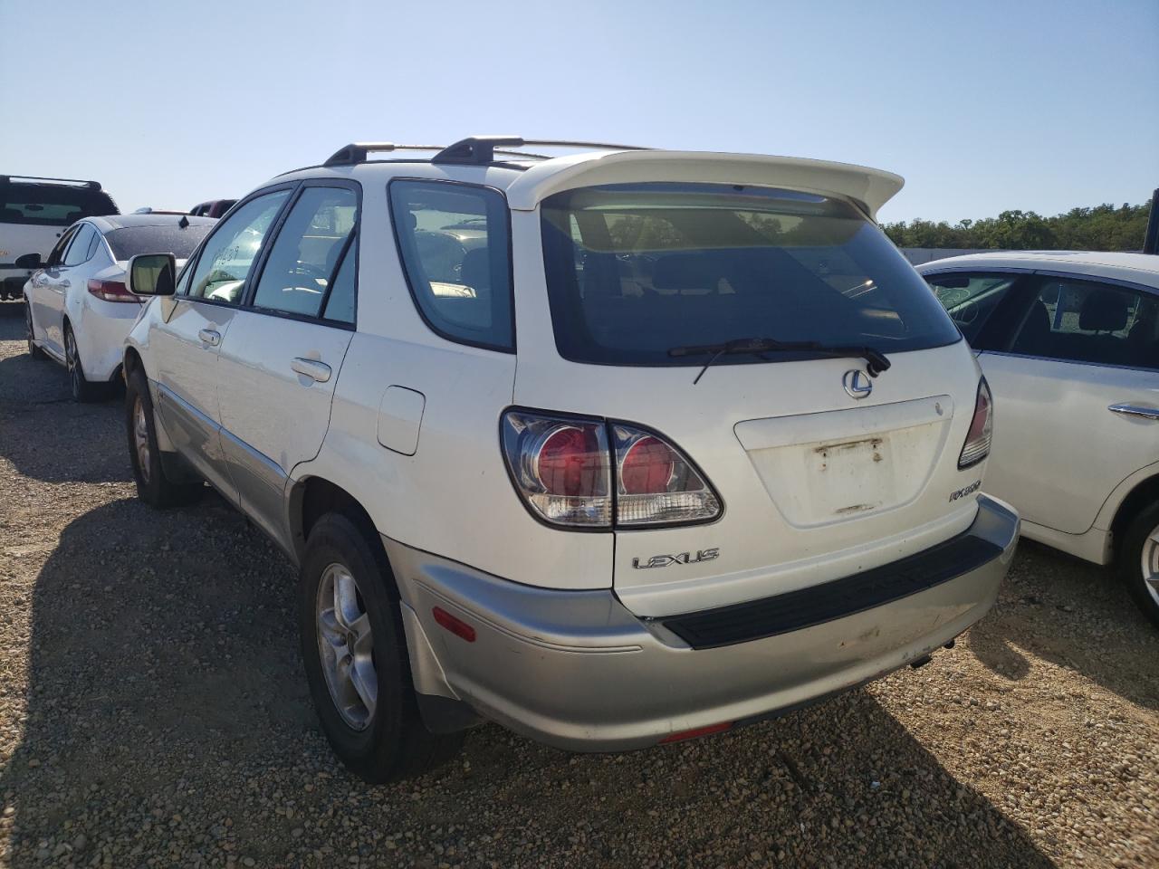 Photo 3 from auction – 2001 LEXUS RX 300 with VIN JTJGF10U510104133