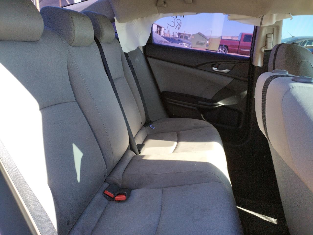 Photo 6 from auction – 2016 HONDA CIVIC LX with VIN 19XFC2F58GE204725