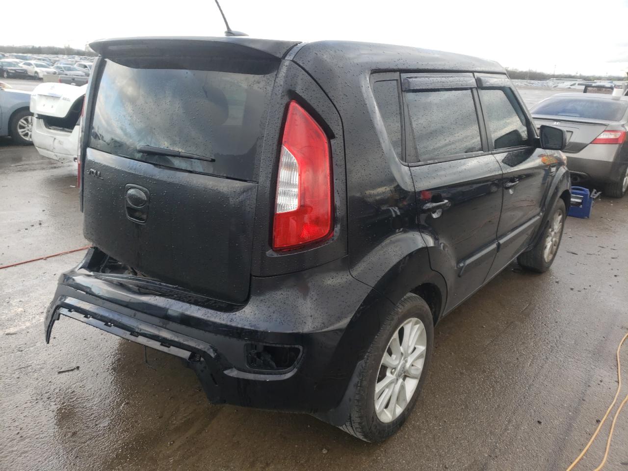 Photo 4 from auction – 2013 KIA SOUL with VIN KNDJT2A50D7534775