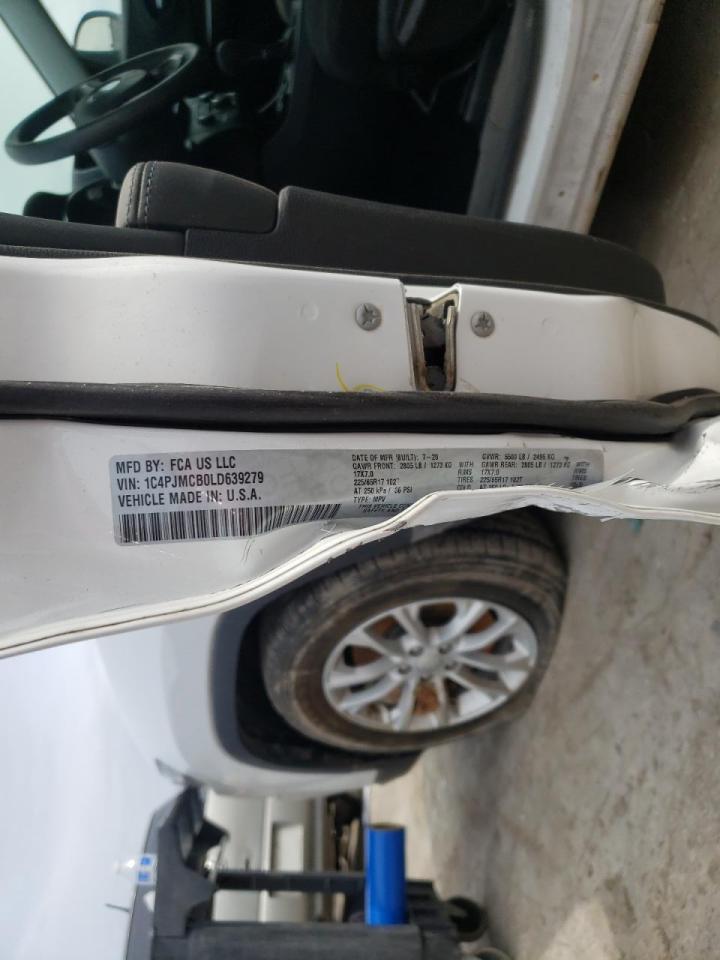 Photo 10 from auction – 2020 JEEP CHEROKEE L with VIN 1C4PJMCB0LD639279