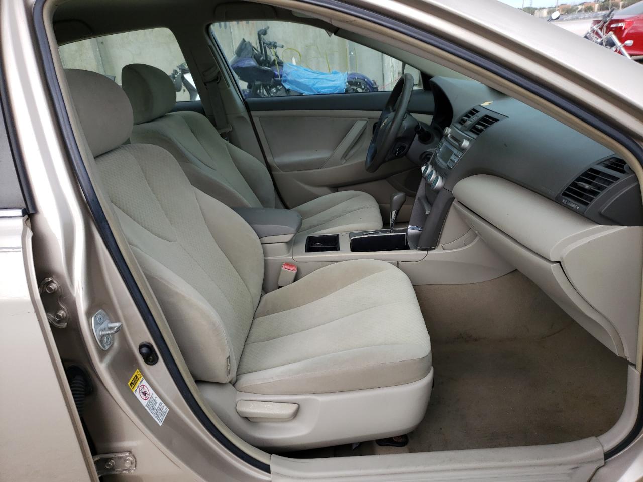 Photo 5 from auction – 2007 TOYOTA CAMRY with VIN 4T1BE46K27U546355