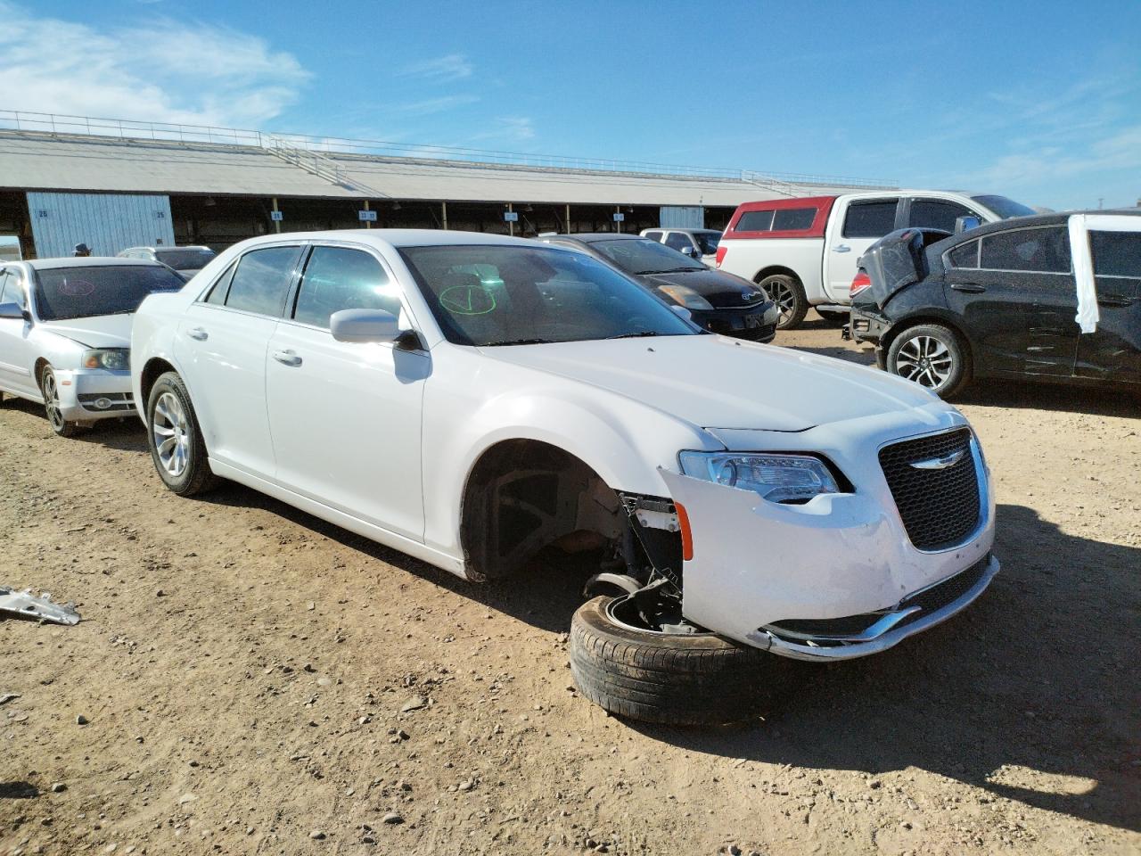 Photo 9 from auction – 2015 CHRYSLER 300 LIMITE with VIN 2C3CCAAG1FH802118