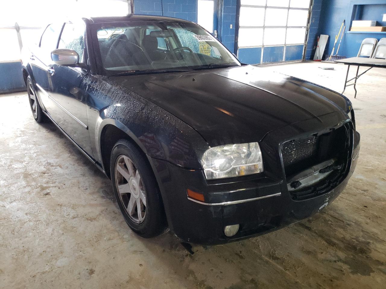 CHRYSLER 300 TOURIN 2010 with VIN 2C3CA4CD2AH241981 - Photo from auction