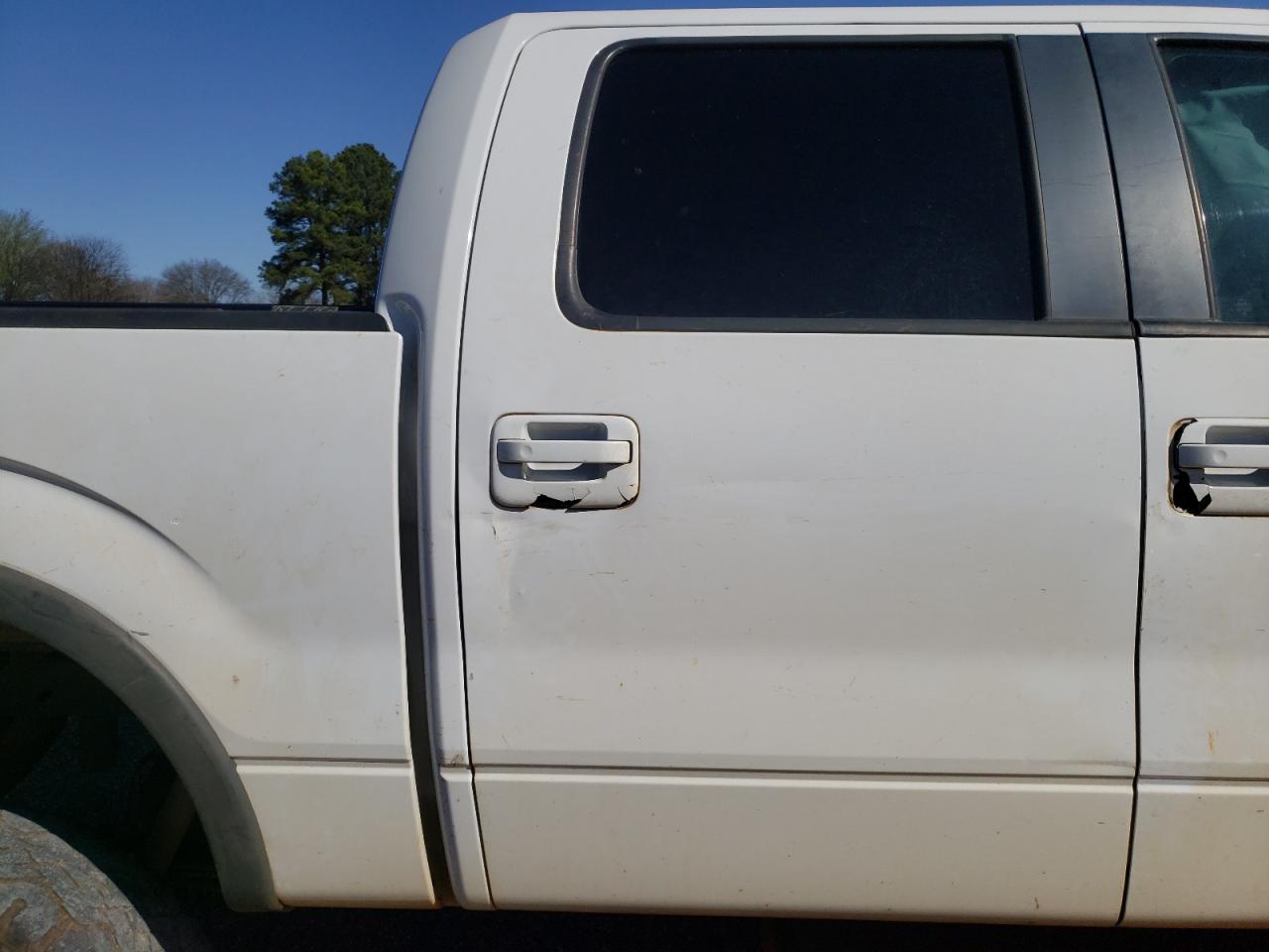 Photo 6 from auction – 2011 FORD F150 SUPER with VIN 1FTFW1EFXBFA40808