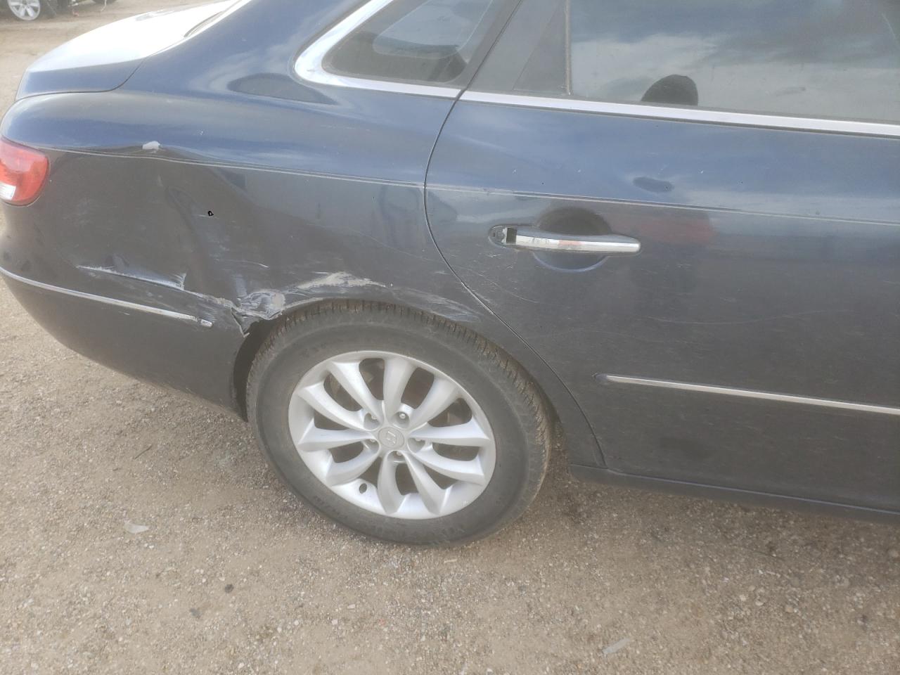 Photo 9 from auction – 2006 HYUNDAI AZERA SE with VIN KMHFC46F66A098244